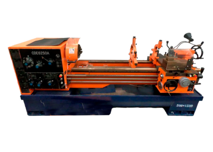 TORNO CONVENCIONAL BULL-CDE6250A